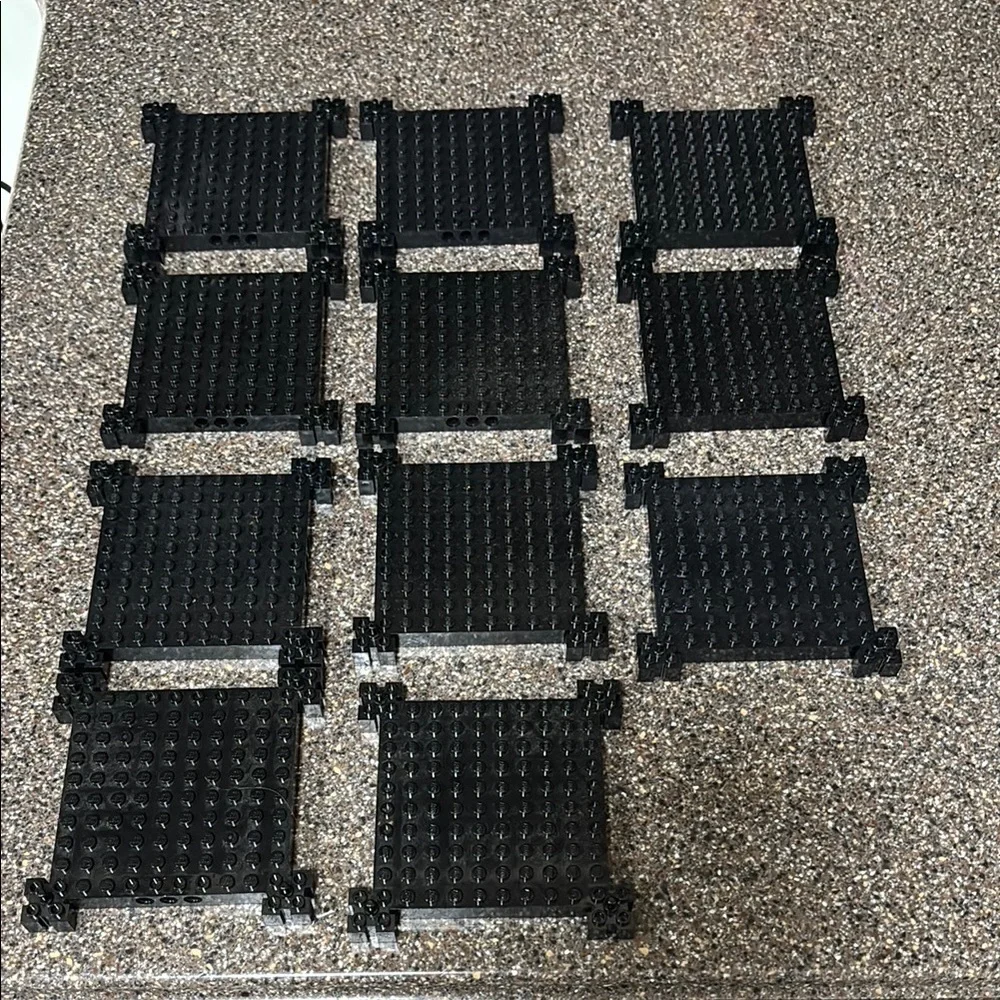 PRE OWNED LEGO 30645 Technic Brick Modified 3in x 3in Base Black (Lot Of 11)
